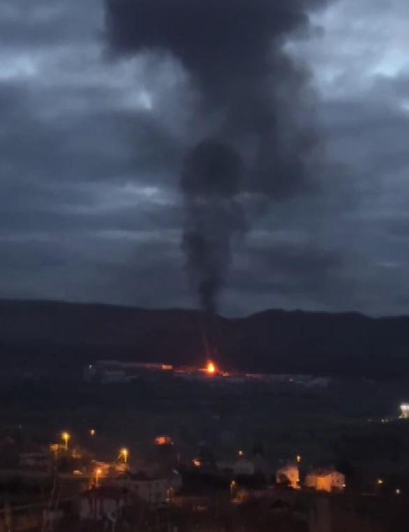 Kastamonuda tekstil ve filtre malzemeleri üretilen fabrikada yangın