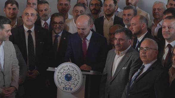 Bilal Erdoğan: 15 Temmuz birlik ve beraberliğin önemini gösteren tarihi bir dönüm noktasıdır
