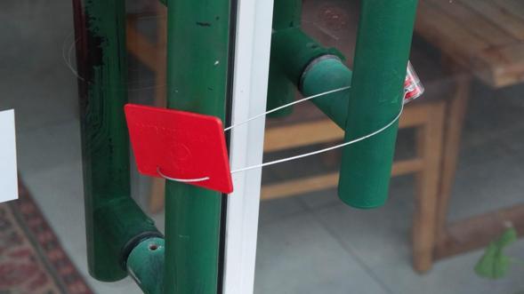 Gaziosmanpaşada işletme sahibi tarafından öğretmen ve öğrencilerin kovulduğu kafe mühürlendi