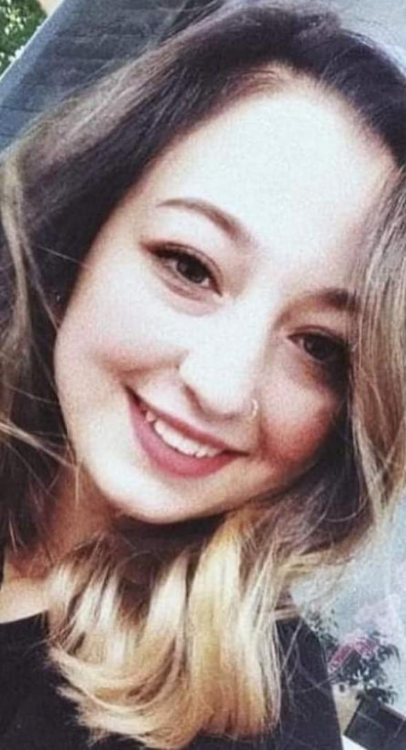 Evinin önünde eski nişanlısı tarafından boynundan vuruldu