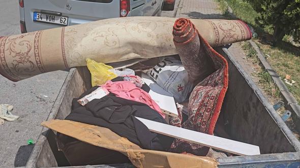 Gaziosmanpaşada kanalizasyondan gelen kurban kanı 2 daireyi bastı
