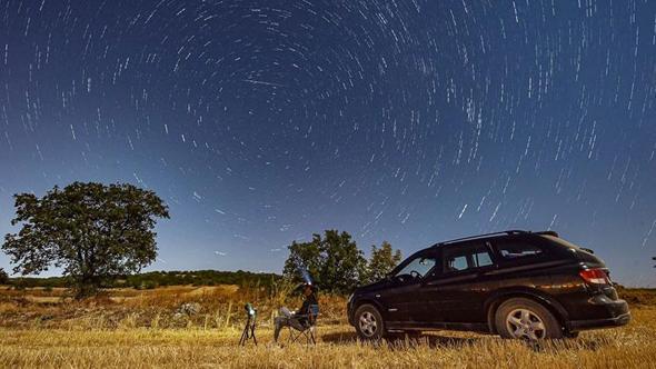 Gökyüzünde meteor şöleni
