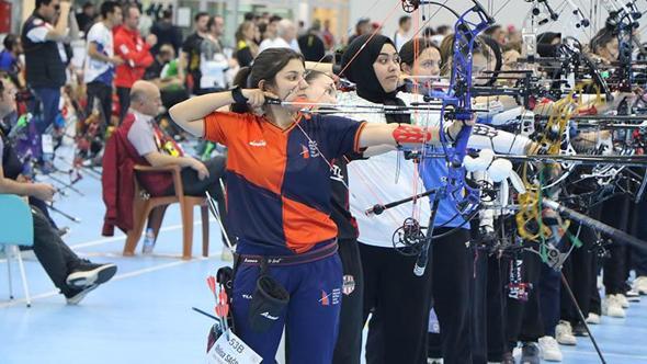 Salon Okçuluk Türkiye Şampiyonası Samsun’da devam ediyor