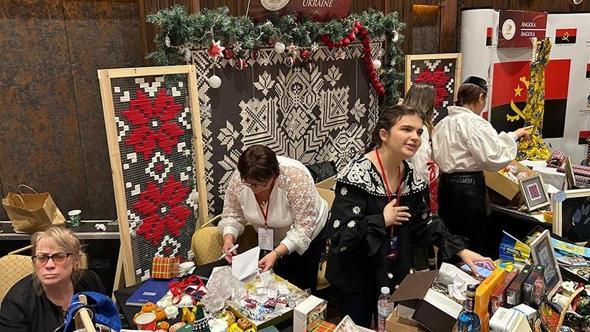 Dışişleri Mensupları Eşleri Dayanışma Derneği'nden Ankara'da kermes