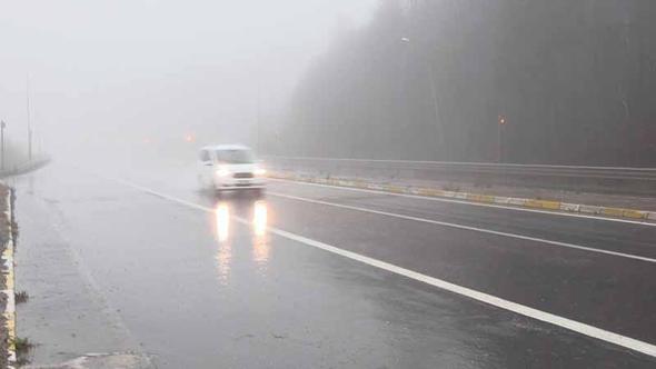 Bolu Dağı’nda sis ve sağanak