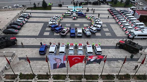 Sivas'ta polis ve jandarmaya 62 yeni araç tahsis edildi