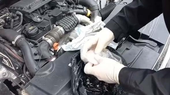 92 kilo bonzai yapımında kullanılabilecek ham madde ele geçirildi; 2 gözaltı