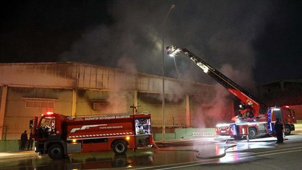 Gaziantep'te ambalaj fabrikasında yangın