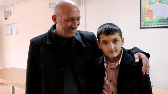 Irak'ta terör eyleminde kaçırılan çocuk, Türkiye'de ailesine kavuştu