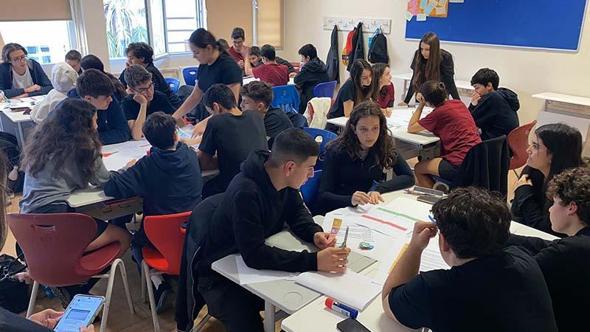 Öğrencilerden deniz suyunu tatlı su ve bitki gıdasına dönüştüren proje