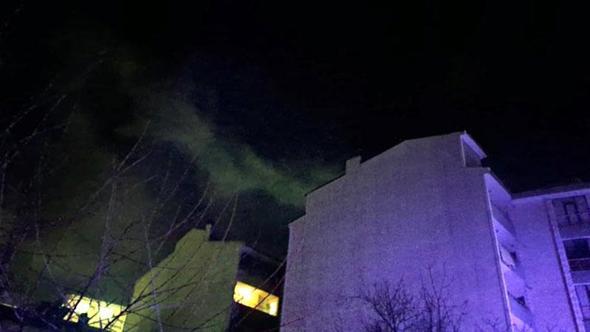 Van'da apartmanda yangın; 15 kişi dumandan etkilendi