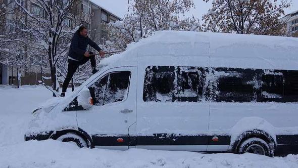 Bitlis’te kar nedeniyle 290 köy yolu ulaşıma kapandı