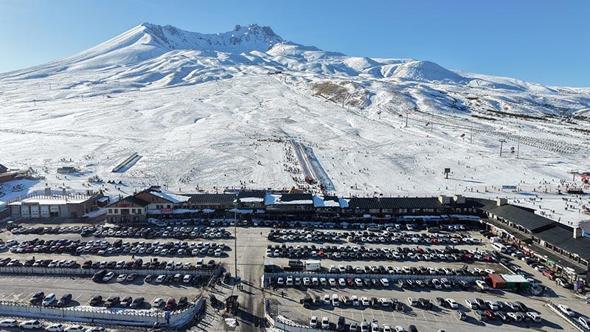 Erciyes'te hafta sonu yoğunluğu