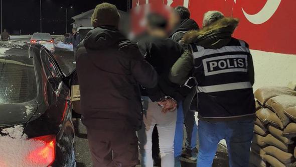 Kuyumcuyu soyup, lüks araç almışlar; 3 gözaltı