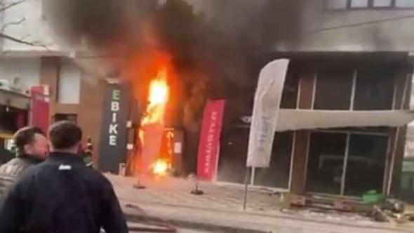 Elektrikli bisiklet tamiri ve satışı yapılan iş yerinde yangın