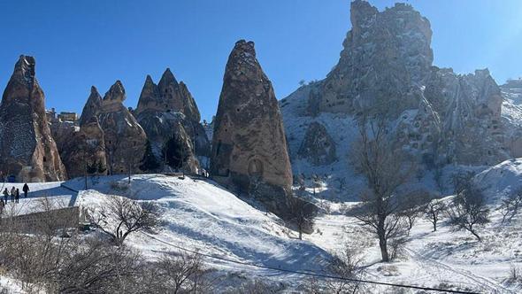 Kapadokya beyaza büründü