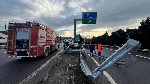 TEM’de bariyere çarpan otomobilin sürücüsü yaralandı