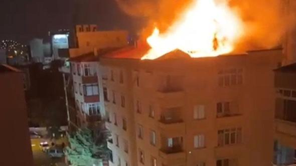 Kartal'da 5 katlı binanın çatısında çıkan yangın söndürüldü