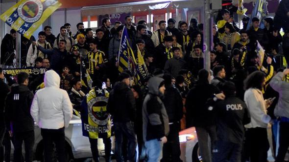 Kayseri’de Fenerbahçe taraftarları Süper Kupa'yı kutladı