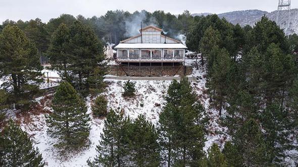 Amanos Dağları'ndaki kar manzarası dronla görüntülendi