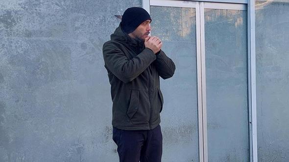 Erzurum'da kar, yerini soğuk havaya bıraktı