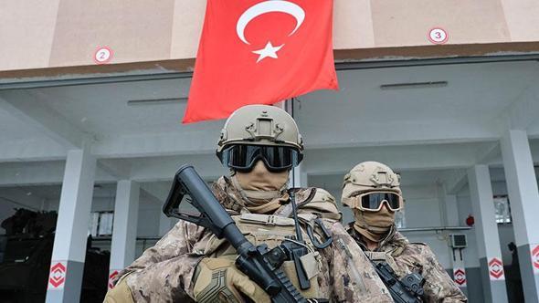 Sivas'ta PÖH timleri Suriye'ye uğurlandı