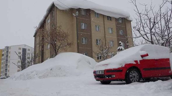 Bitlis’te 128 yerleşim yeri ulaşıma kapandı