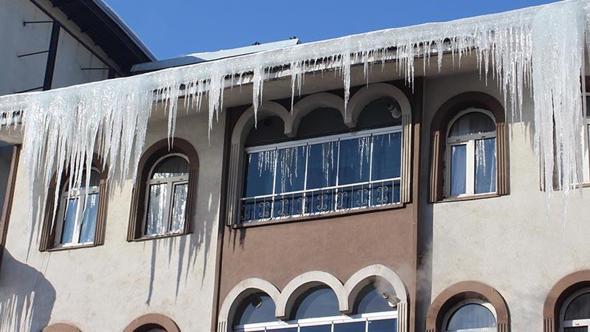 Ağrı’da termometreler eksi 23'ü gördü