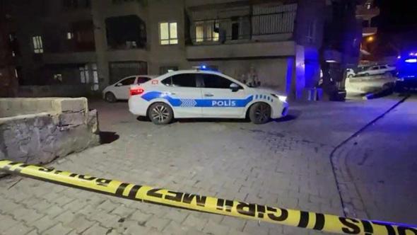 Şanlıurfa’da kolonlardan ses geldiği iddia edilen 6 katlı apartman boşaltıldı