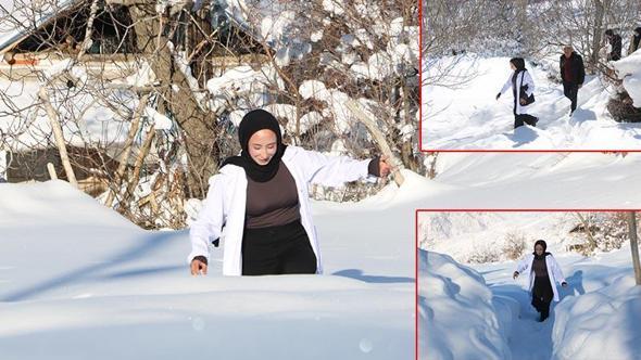 Ebe Aysel, 1,5 metre karda yürüyerek sağlık hizmeti veriyor