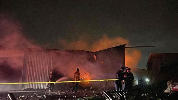 Tekirdağ'da geri dönüşüm tesisinde yangın