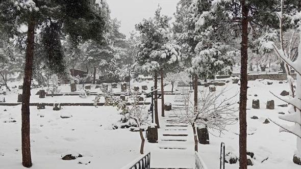 Yesemek Açık Hava Müzesi beyaza büründü