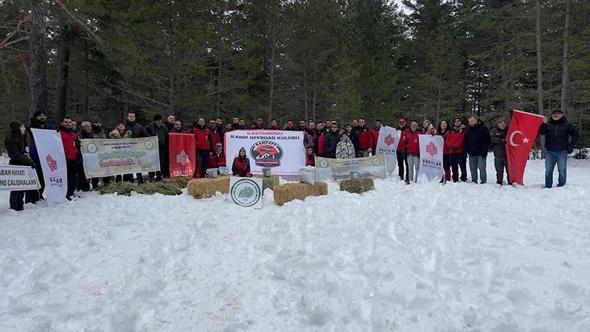 Vakıflar Genel Müdürlüğü tarafından yaban hayvanları için doğaya yem bırakıldı