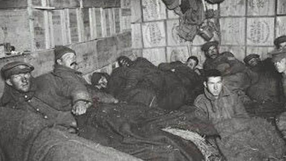 Sarıkamış'taki acının bir benzeri de Çanakkale'de yaşanmış; siperlerde donarak şehit oldular