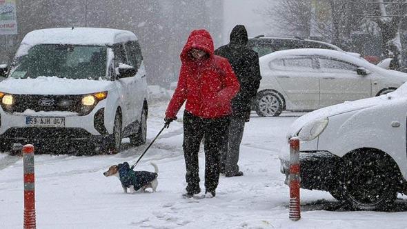 Trakya'da kar yağışı etkili oluyor