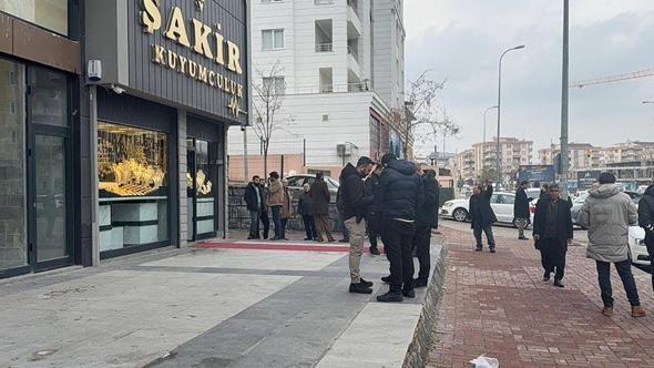 Kuyumcu dükkanında silahlı soygun: 1 polis yaralı