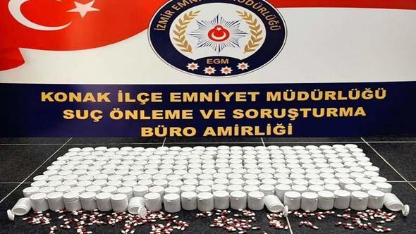 İzmir'de uyuşturucu satıcılarına operasyon: 2 tutuklama