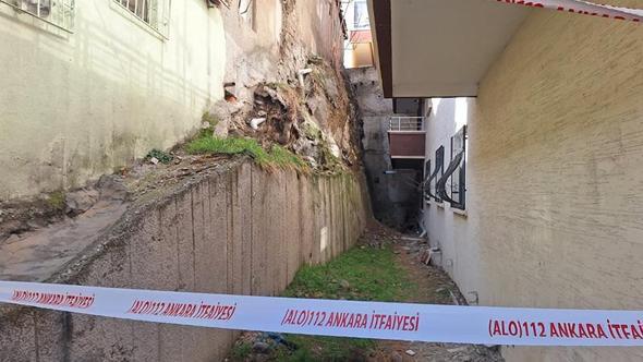 Ankara'da toprak kayması; 4 katlı bina ve gecekondu tahliye edildi