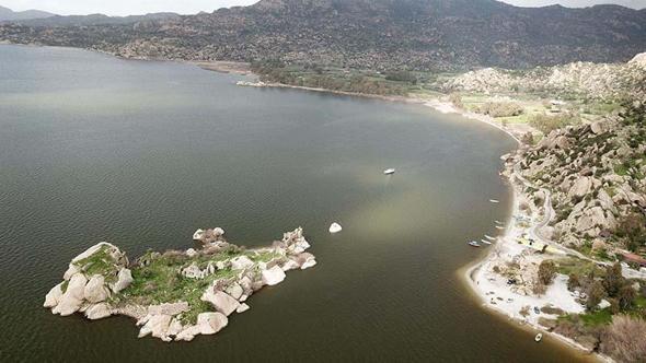 Yağmurlarla dolan Bafa Gölü, dronla görüntülendi