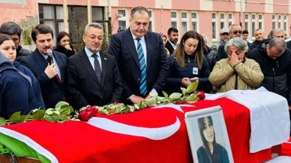 TIR ile otomobilin çarpıştığı kazada yaralanan liseli Elif, kurtarılamadı