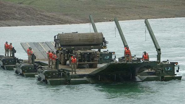Çanakkale'de 'Durgun Sulardan Geçiş Eğitimi' gerçekleştirildi