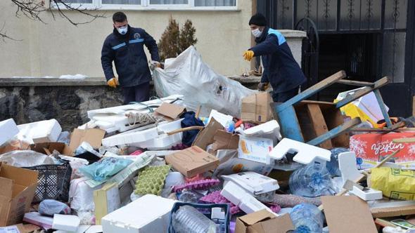 Evden 25 ton çöp çıktı
