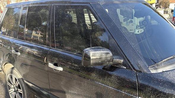 Tekirdağ'da toz taşınımı; araçlar çamurla kaplandı