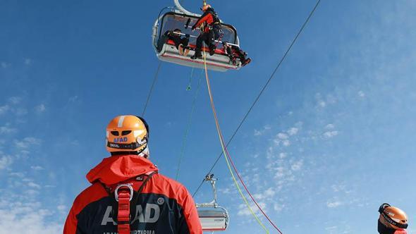 Yıldız Dağı Kayak Merkezi'nde arama-kurtarma tatbikatı