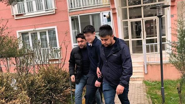 Ablasını bıçakla rehin alan 17 yaşındaki ÅŸüpheli gözaltında