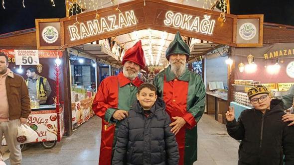 Orucun en son açıldığı Edirne'de, Selimiye gölgesinde 'Ramazan Sokağı' kuruldu