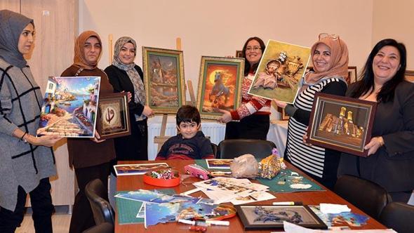 Kursiyerlikten ortaklığa; 20 kadın el sanatları kooperatifi kurdu