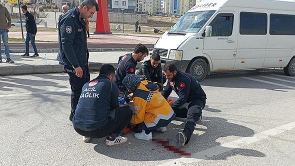 Minibüsün çarpması ile 32 metre ileri fırlayan yaya öldü