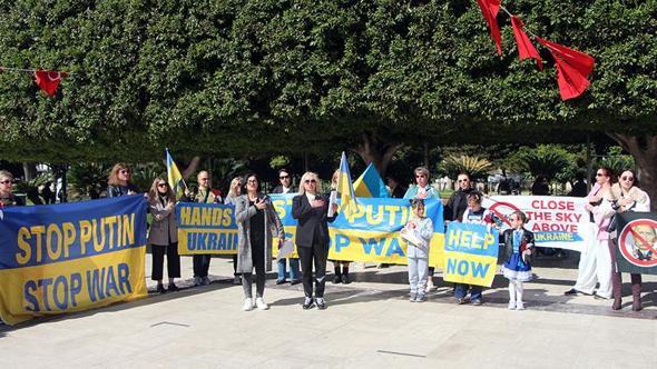 Ukraynalılar, savaşın 4'üncü yılında kaybettiklerini andı