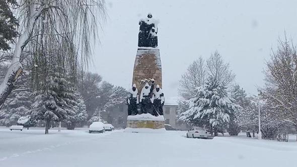 Erzincan’da kardan 524 köy yolu kapandı